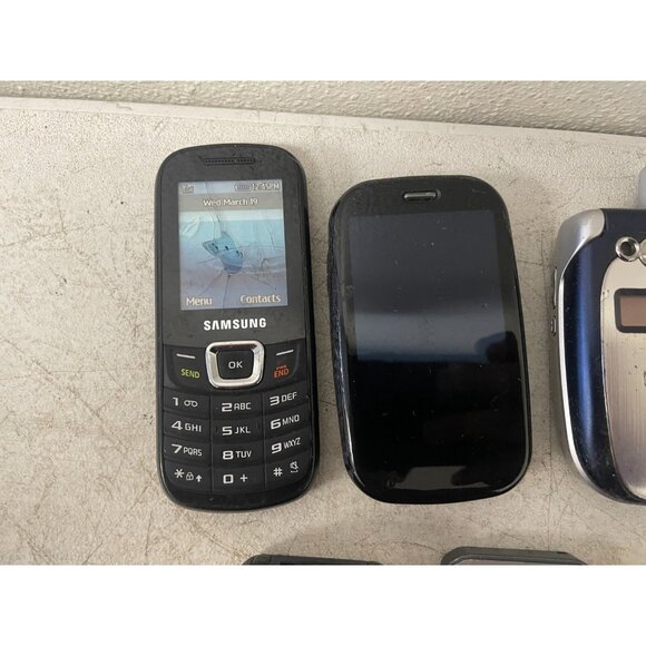 LOT OF 9 CELL PHONES SAMSUNG LG MOTOROLA HTC ALCATEL ETC SOLD AS IS F6.5 - Picture 4 of 10